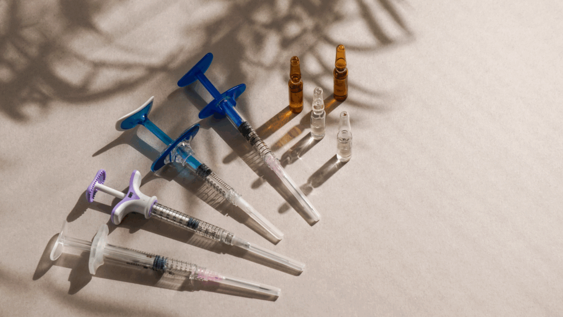 Чи безпечні ін’єкційні процедури (ботокс, біоревіталізація) для дівчат до 25 років?